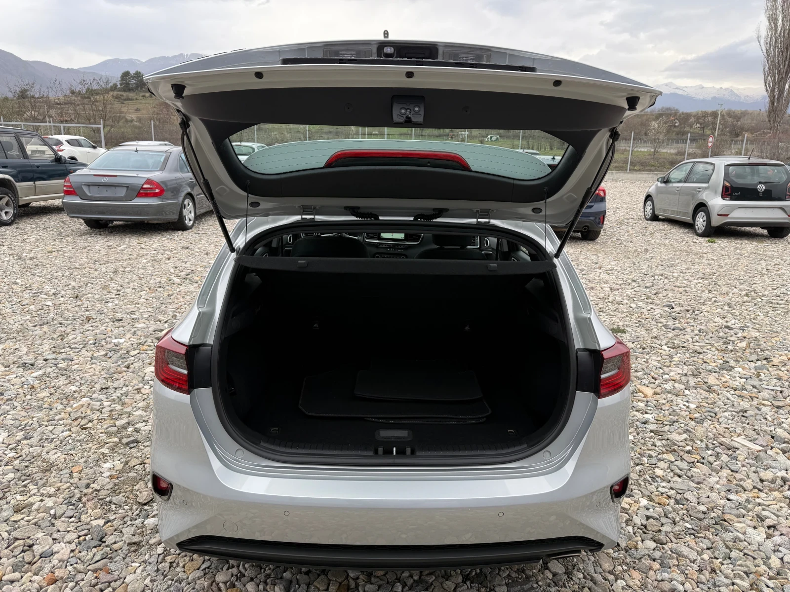 Kia Ceed 1.6 CRDI NAVI LED CAMERA | Mobile.bg — изображение 15