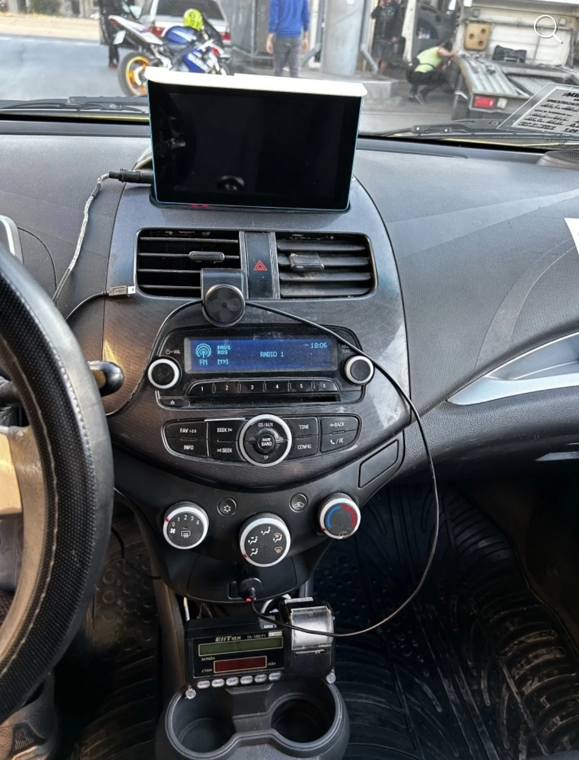 Chevrolet Spark 1.0 LPG - изображение 8