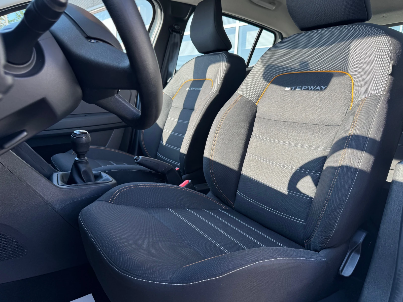 Dacia Sandero Stepway 1.0 Tce / 100 к.с. Eco-G  - изображение 10