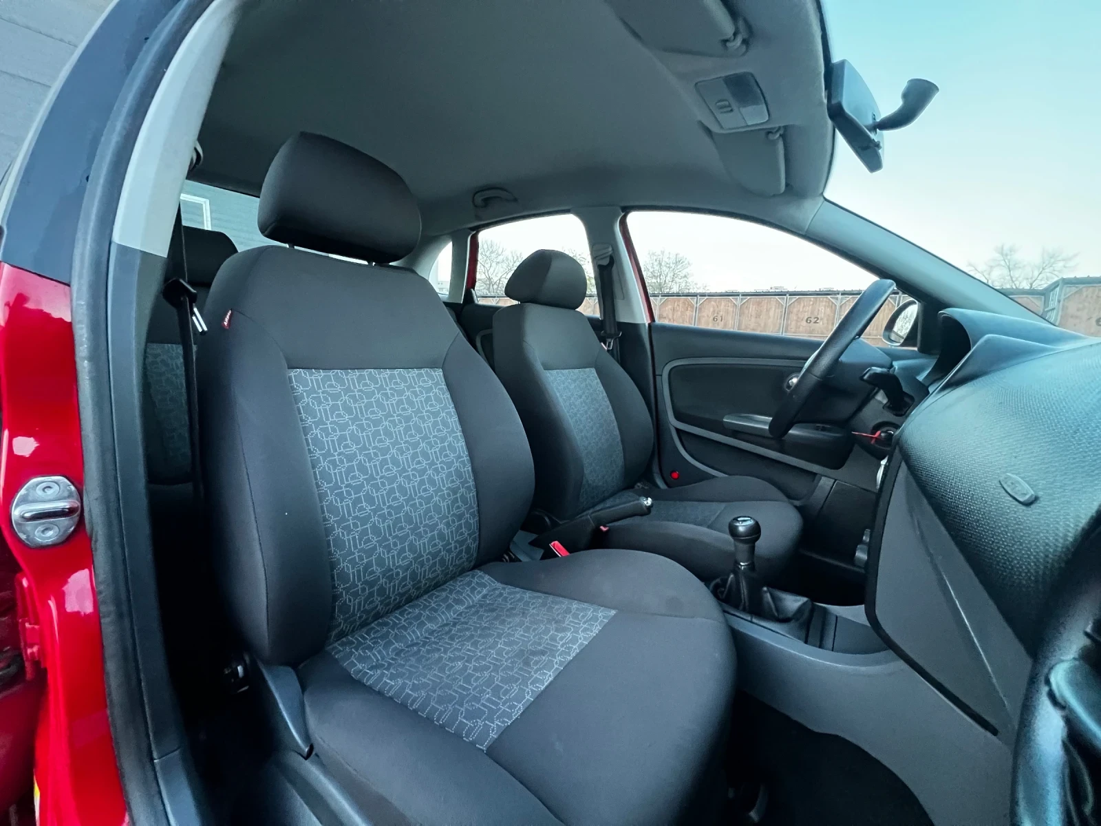 Seat Ibiza 1.2i 60. * Facelift*  | Mobile.bg   12