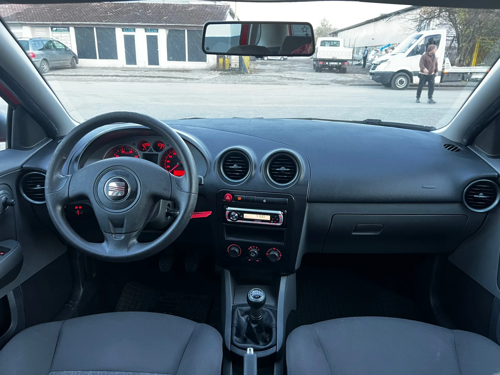 Seat Ibiza 1.2i 60. * Facelift*  | Mobile.bg   10