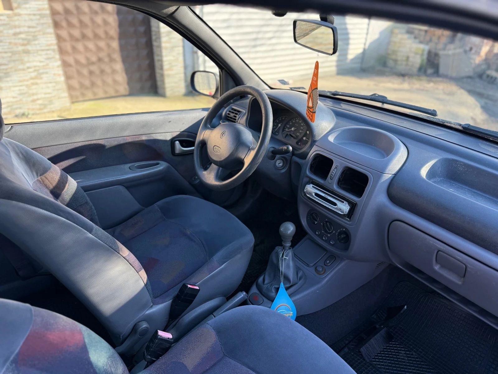 Renault Clio 1.2  - изображение 8