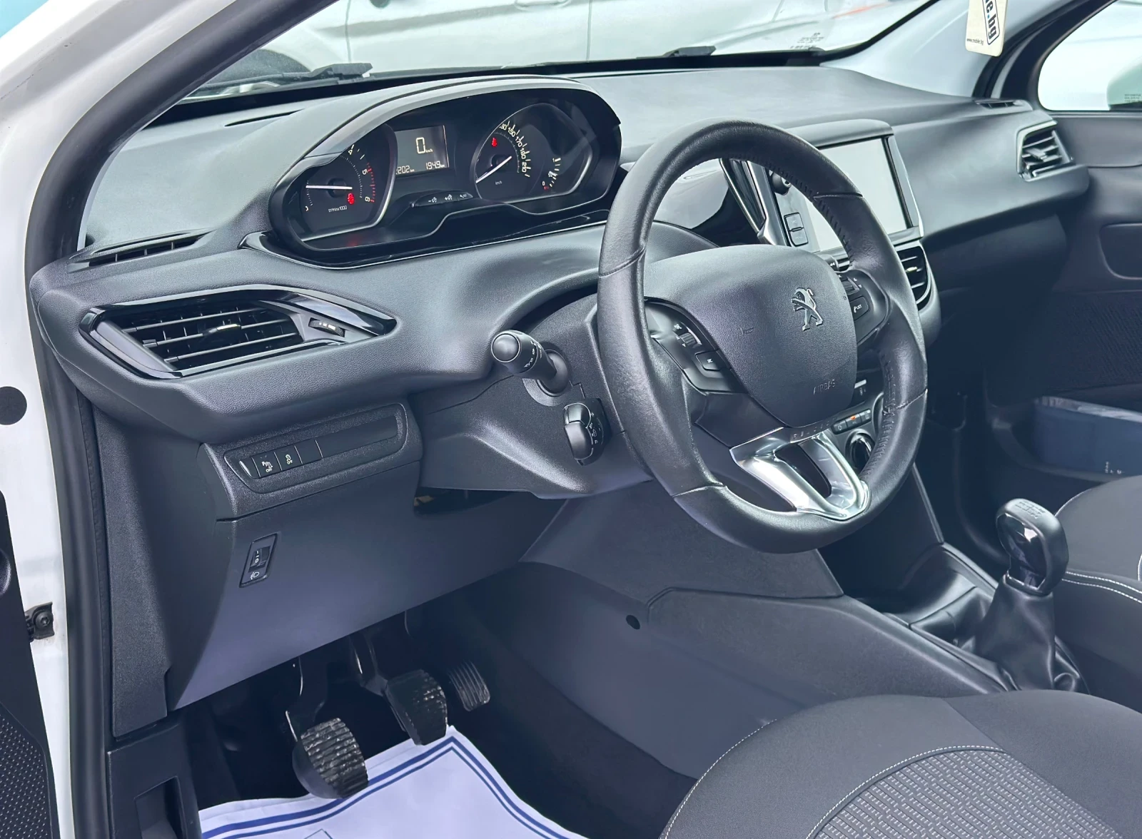 Peugeot 208 1.6 Blue-HDI* EURO 6 | Mobile.bg � ����������� 12