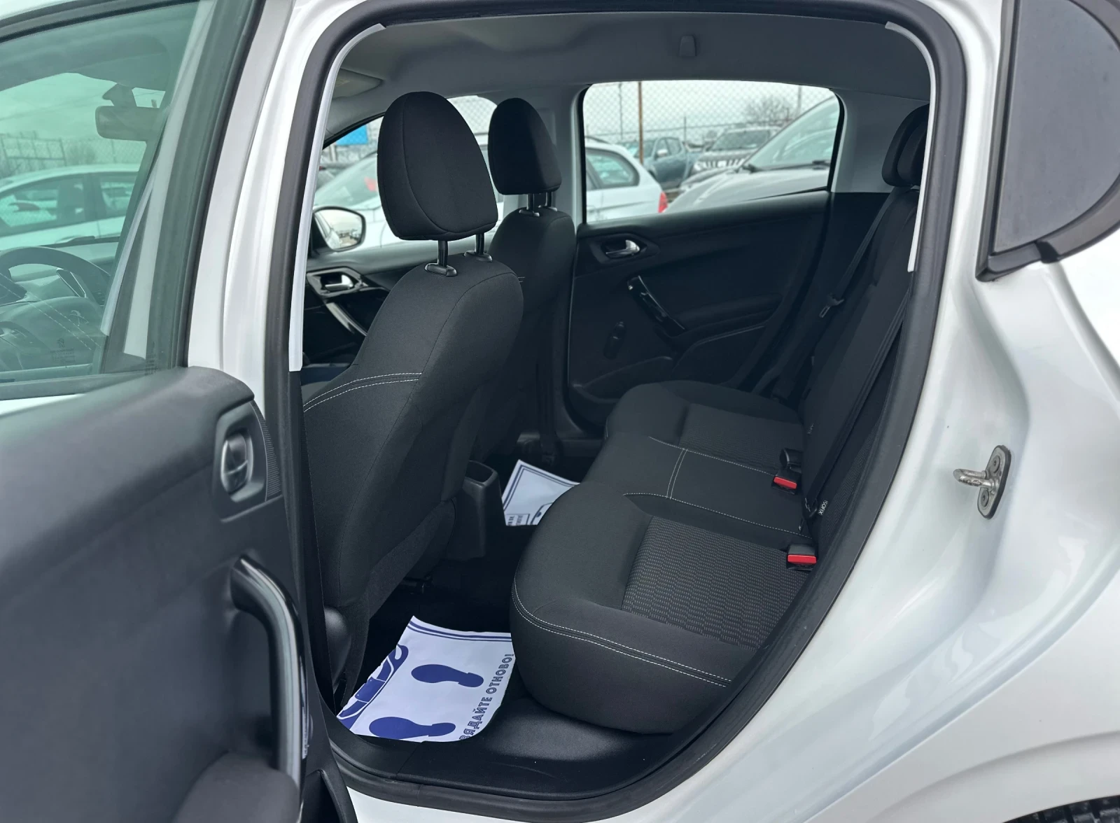 Peugeot 208 1.6 Blue-HDI* EURO 6 - изображение 8