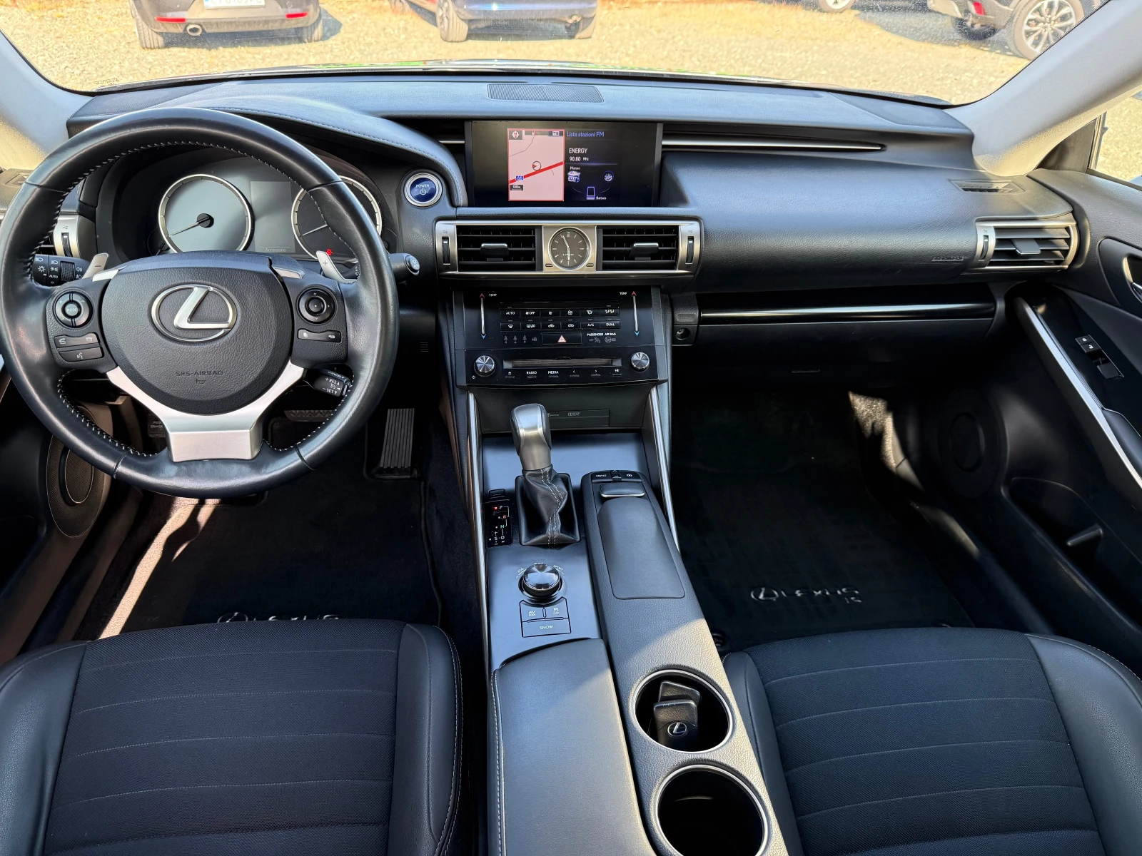 Lexus IS 300 HYBRID NAVI ШВЕЙЦАРИЯ, снимка 7 - Автомобили и джипове - 53832818