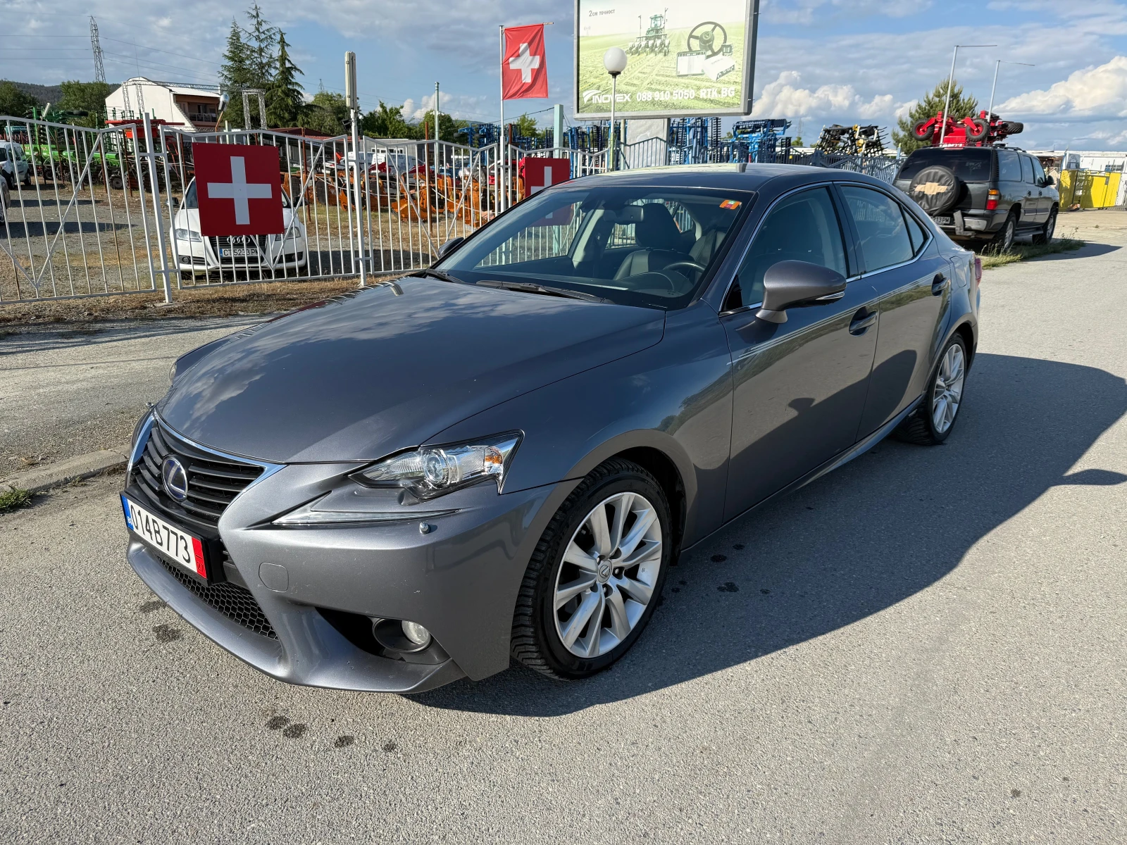 Lexus IS 300 HYBRID NAVI ШВЕЙЦАРИЯ