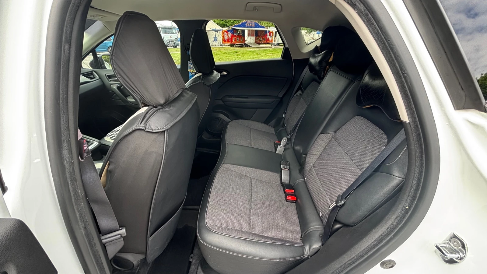 Renault Captur Intens TCe бензин LPG 100 BVM6, снимка 9 - Автомобили и джипове - 54424548