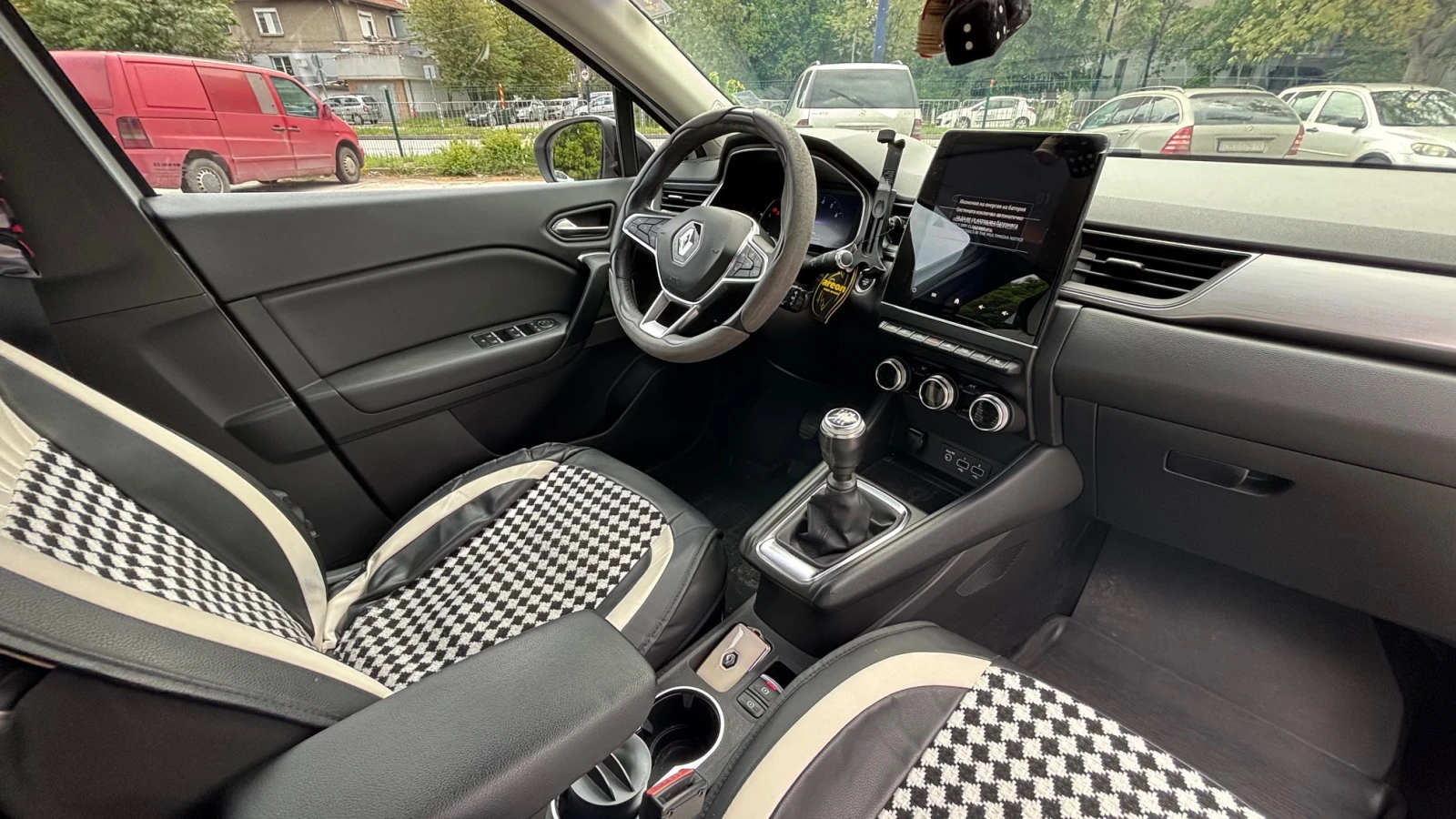 Renault Captur Intens TCe бензин LPG 100 BVM6, снимка 10 - Автомобили и джипове - 54424548