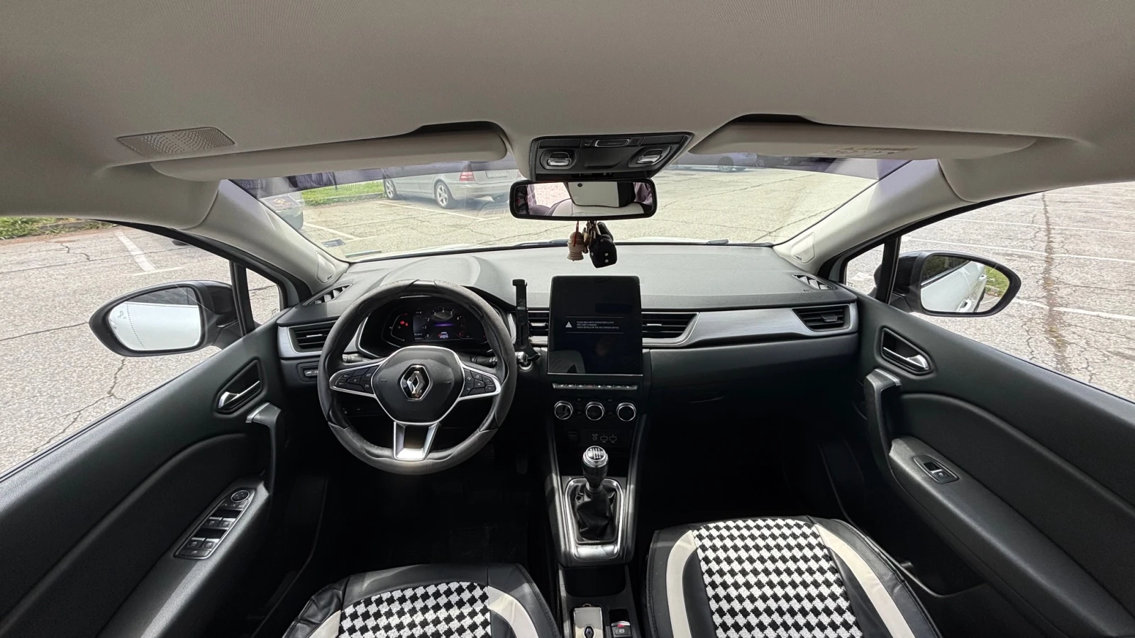 Renault Captur Intens TCe бензин LPG 100 BVM6, снимка 14 - Автомобили и джипове - 54424548