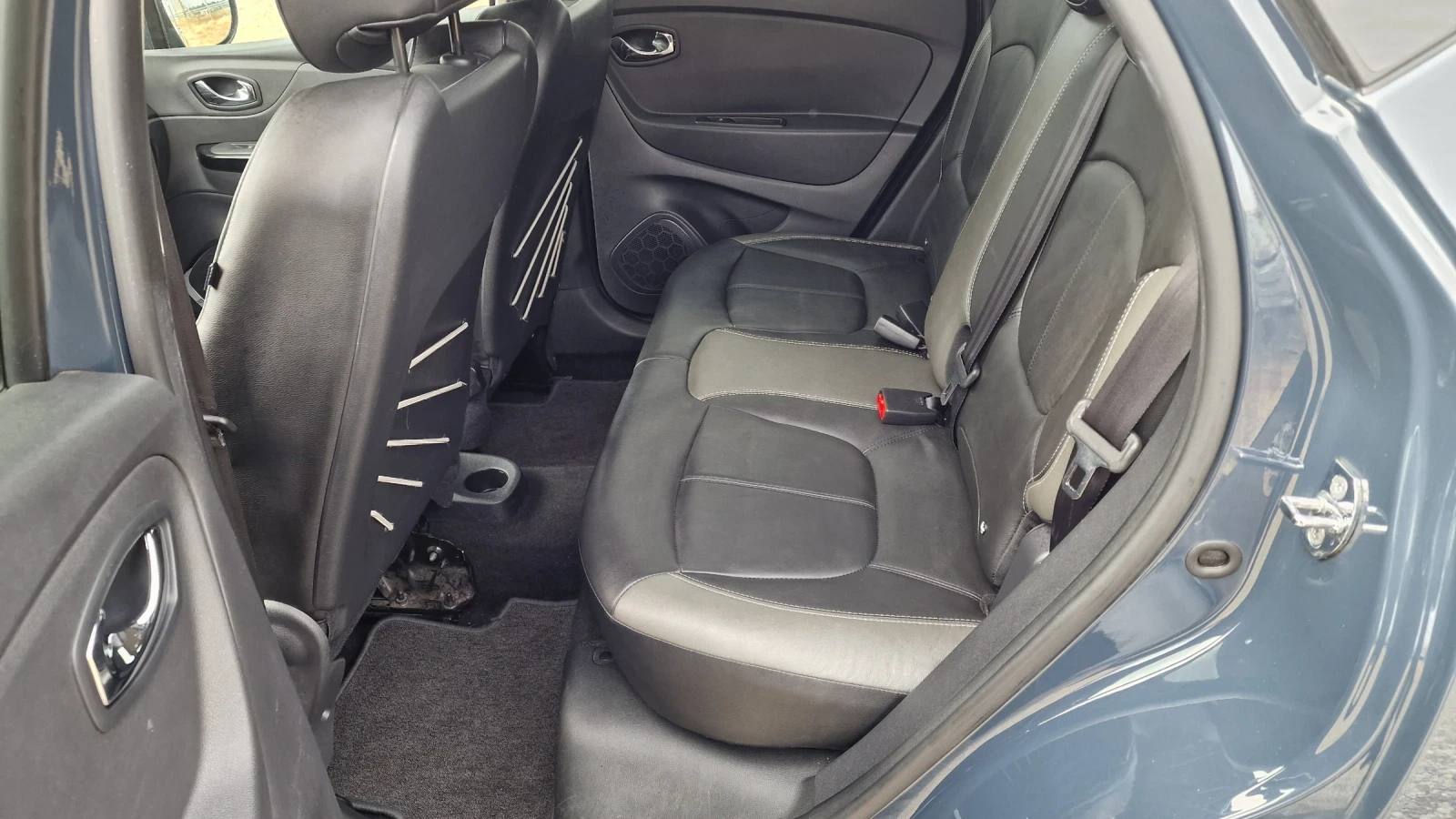 Renault Captur 1.2TCe-Automatic= Euro-6= , снимка 10 - Автомобили и джипове - 54483033