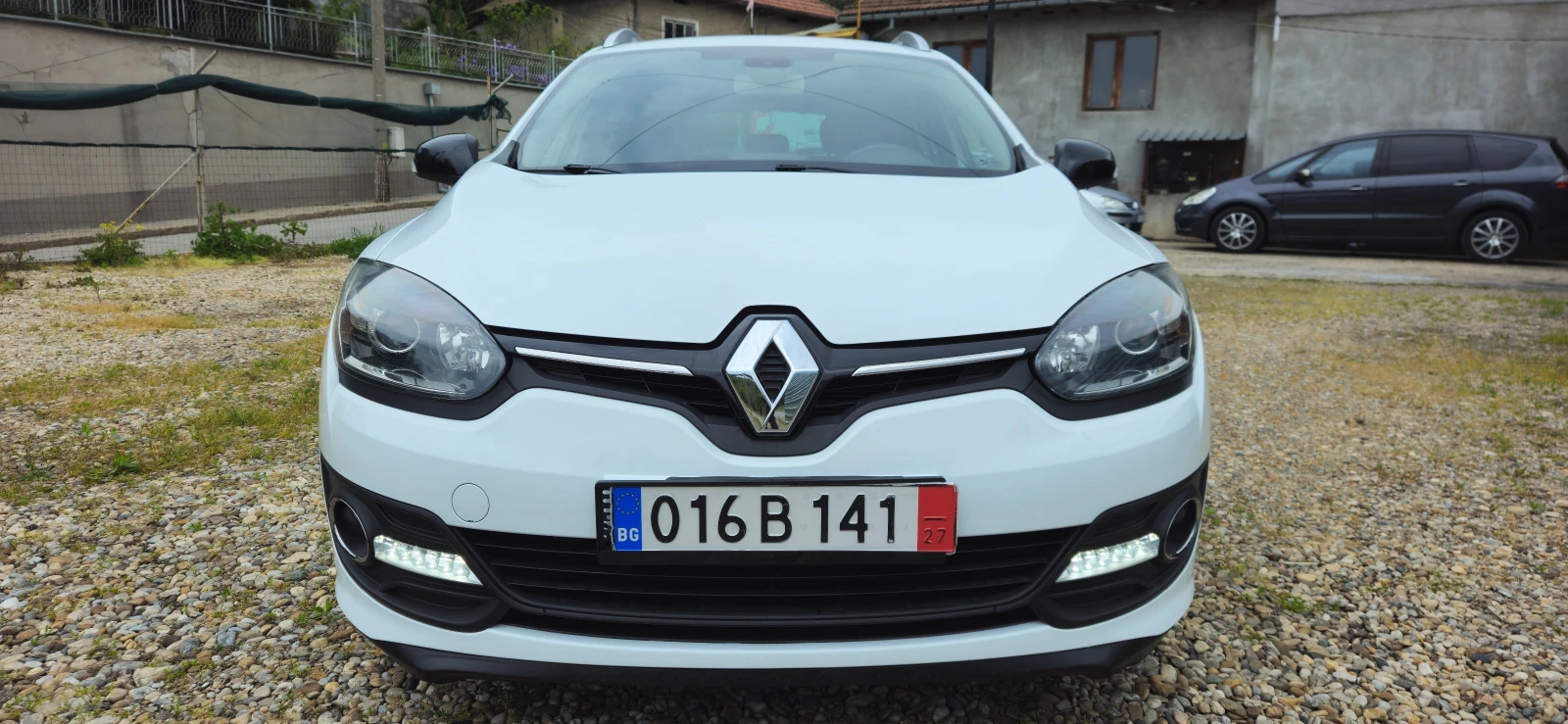 Renault Megane 1, 5DCi-110кс* 2015г* АВТОМАТИК* НАВИ* ТОП , снимка 2 - Автомобили и джипове - 54486391