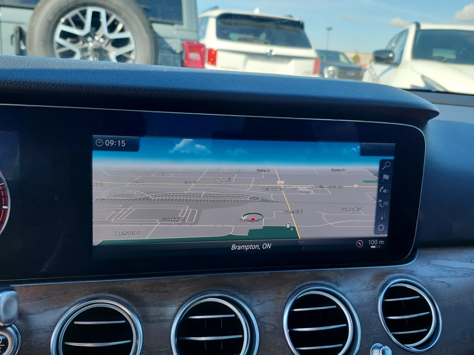 Mercedes-Benz E 400 * * CARFAX * * АВТО КРЕДИТ * * , снимка 8 - Автомобили и джипове - 54827565