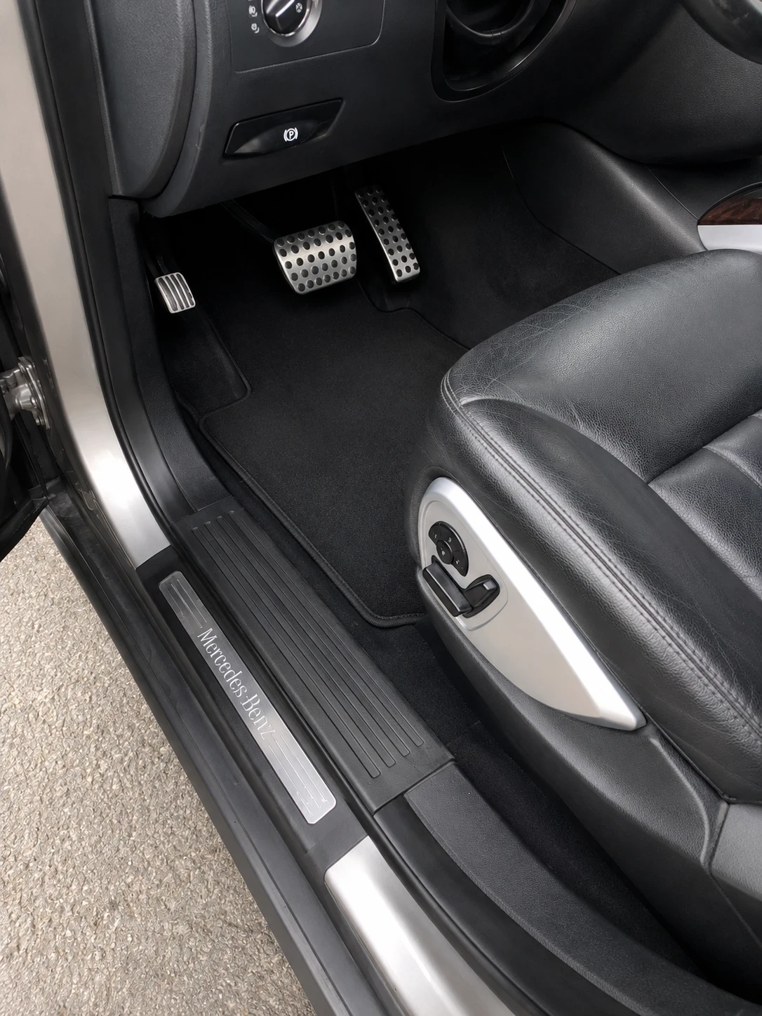 Mercedes-Benz R 320 4Matic Long, снимка 11 - Автомобили и джипове - 55330861