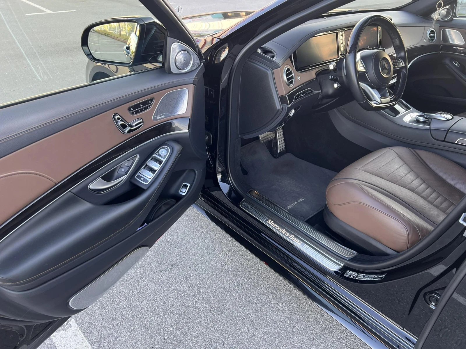 Mercedes-Benz S 500  Long* AMG* 4matic* 360cam* Burmester* 3xTV* Pano*, снимка 12 - Автомобили и джипове - 55417941