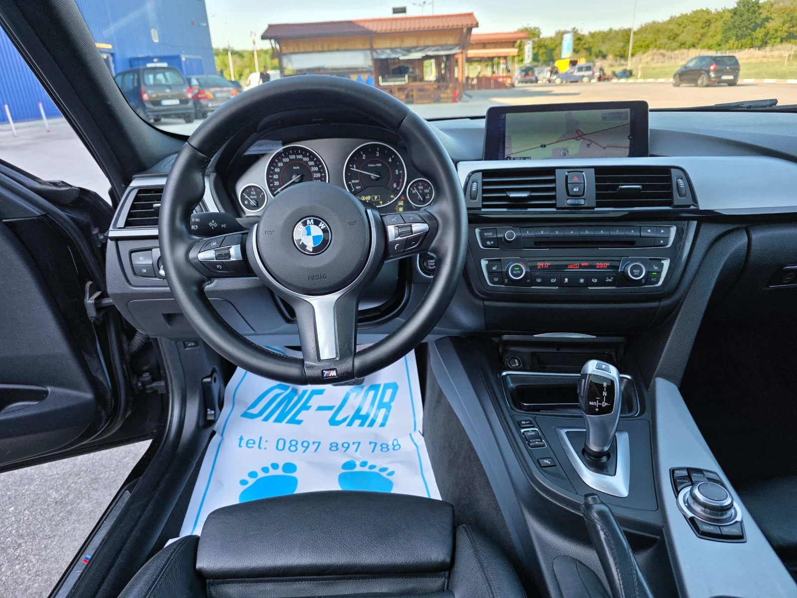 BMW 320 2.0D-184kc xDRIVE M Pack, снимка 12 - Автомобили и джипове - 55493565