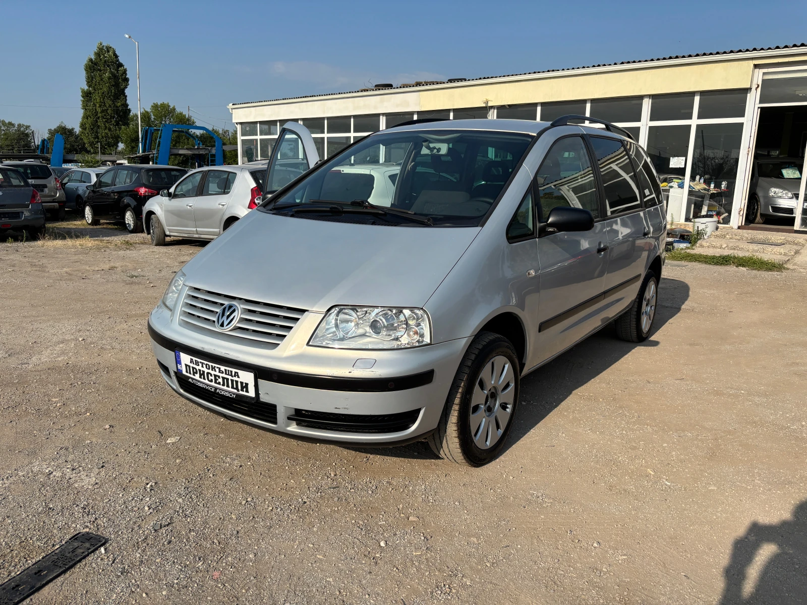 VW Sharan 1.9 TDI 116К.С, снимка 2 - Автомобили и джипове - 55581494