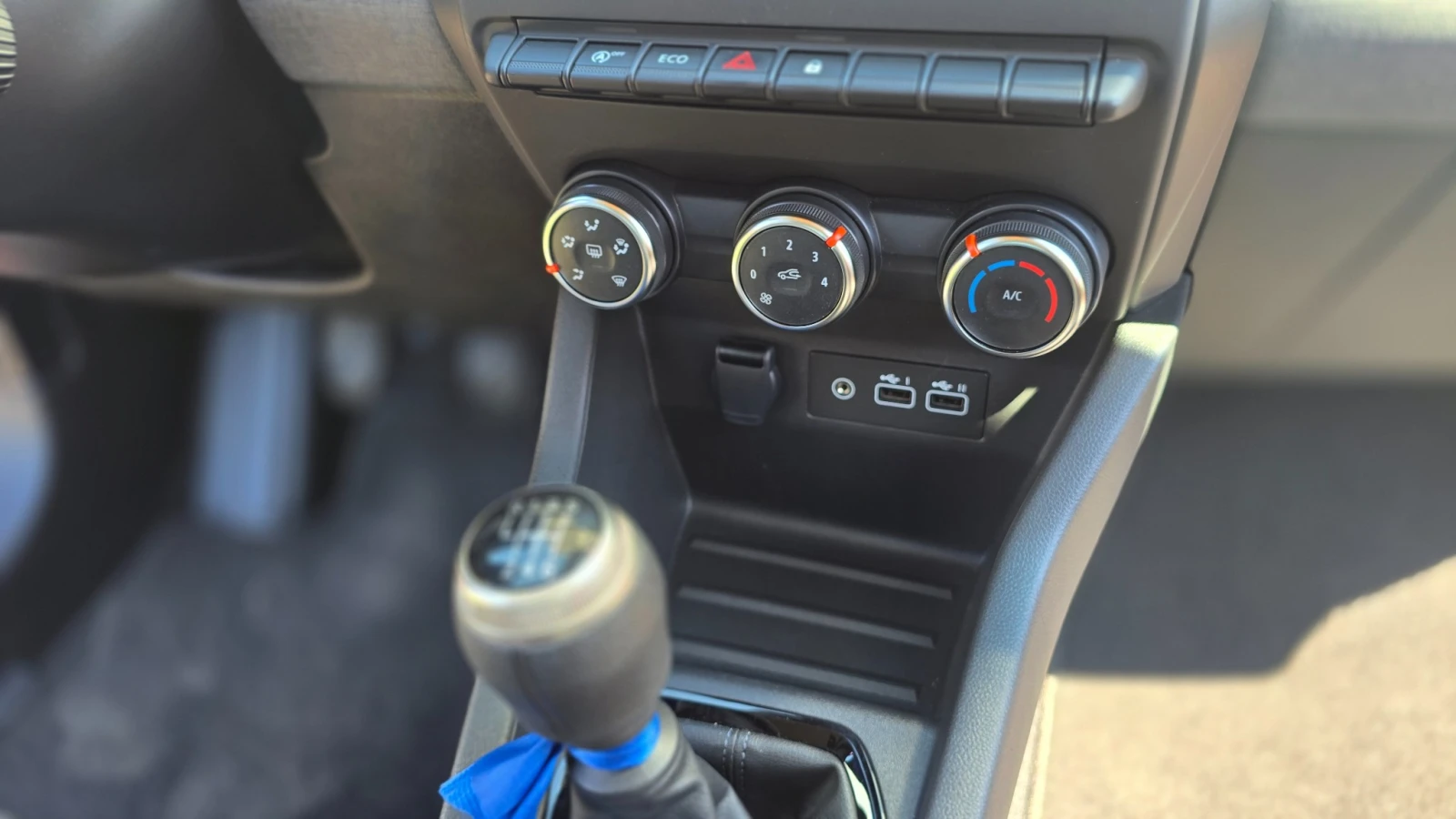 Renault Clio Evolution TCe 100 LPG, снимка 12 - Автомобили и джипове - 55840940