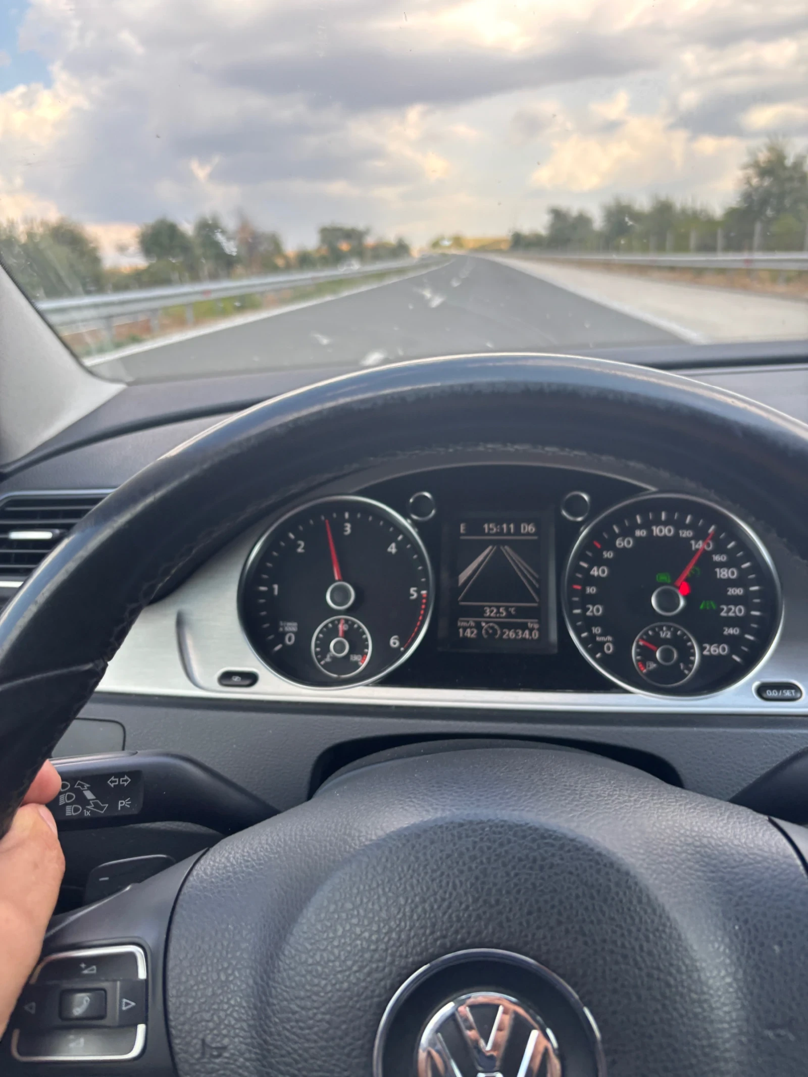 VW Passat 20.TDI, снимка 14 - Автомобили и джипове - 56139642