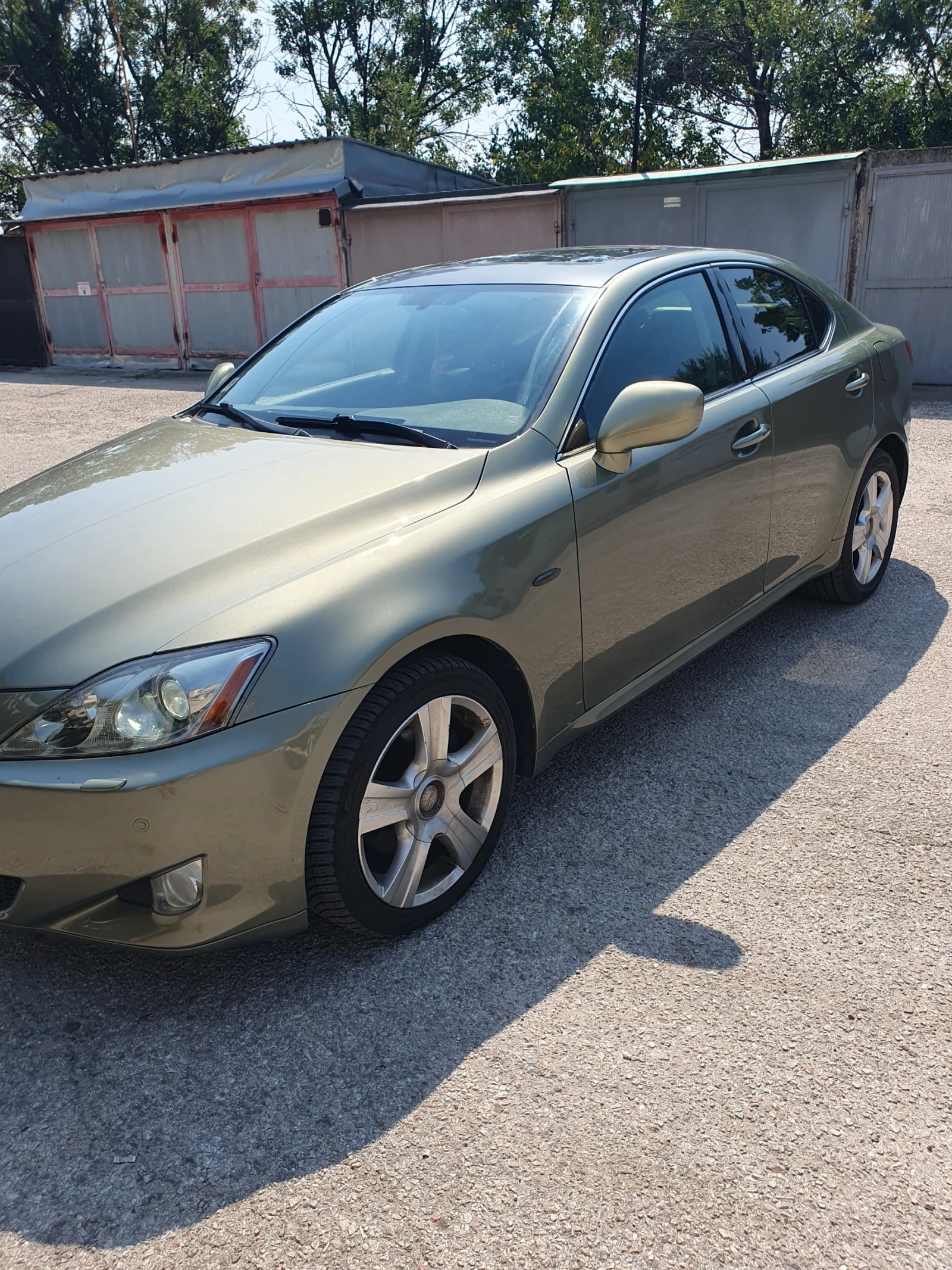 Lexus IS 220d 220d, снимка 2 - Автомобили и джипове - 56140177