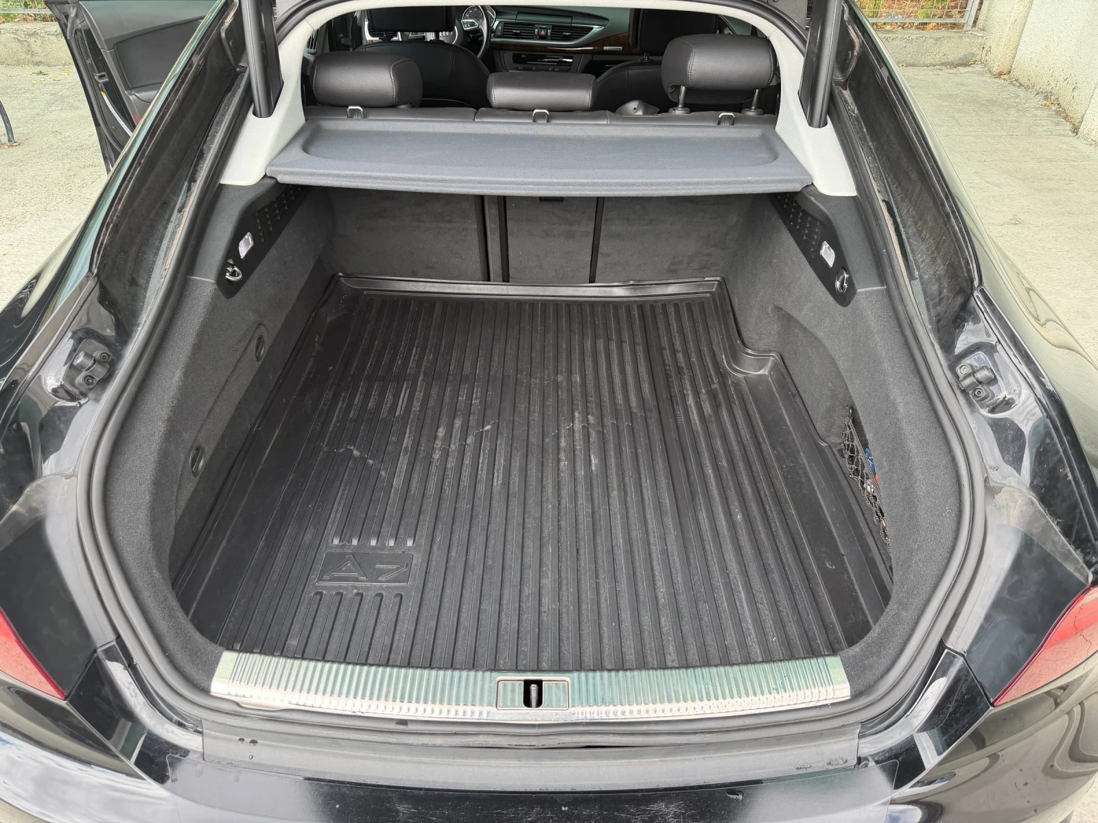 Audi A7 3.0TFSI, снимка 11 - Автомобили и джипове - 56180024