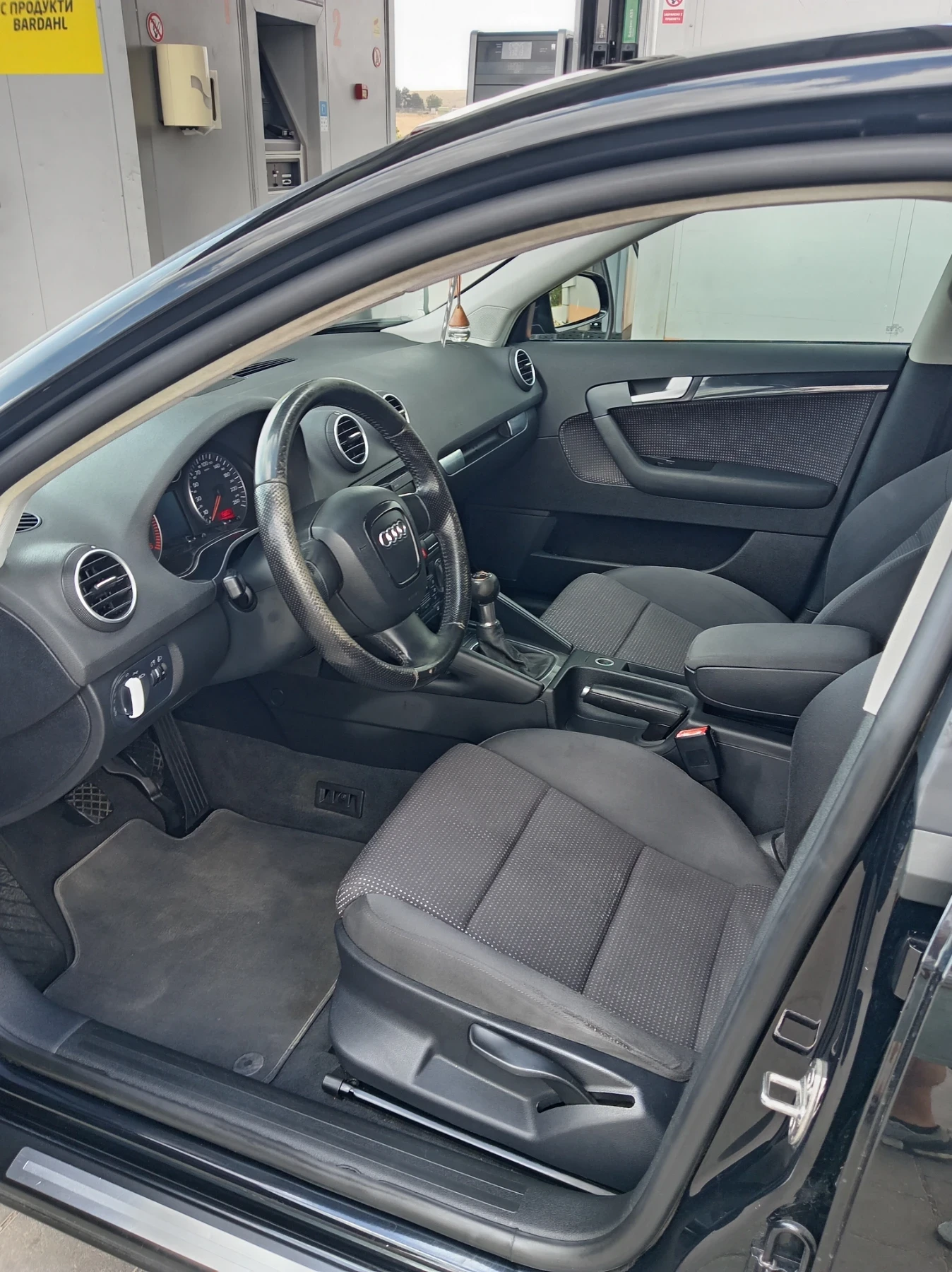 Audi A3 1.9 дизел 105 коня Sportback, снимка 7 - Автомобили и джипове - 56221072