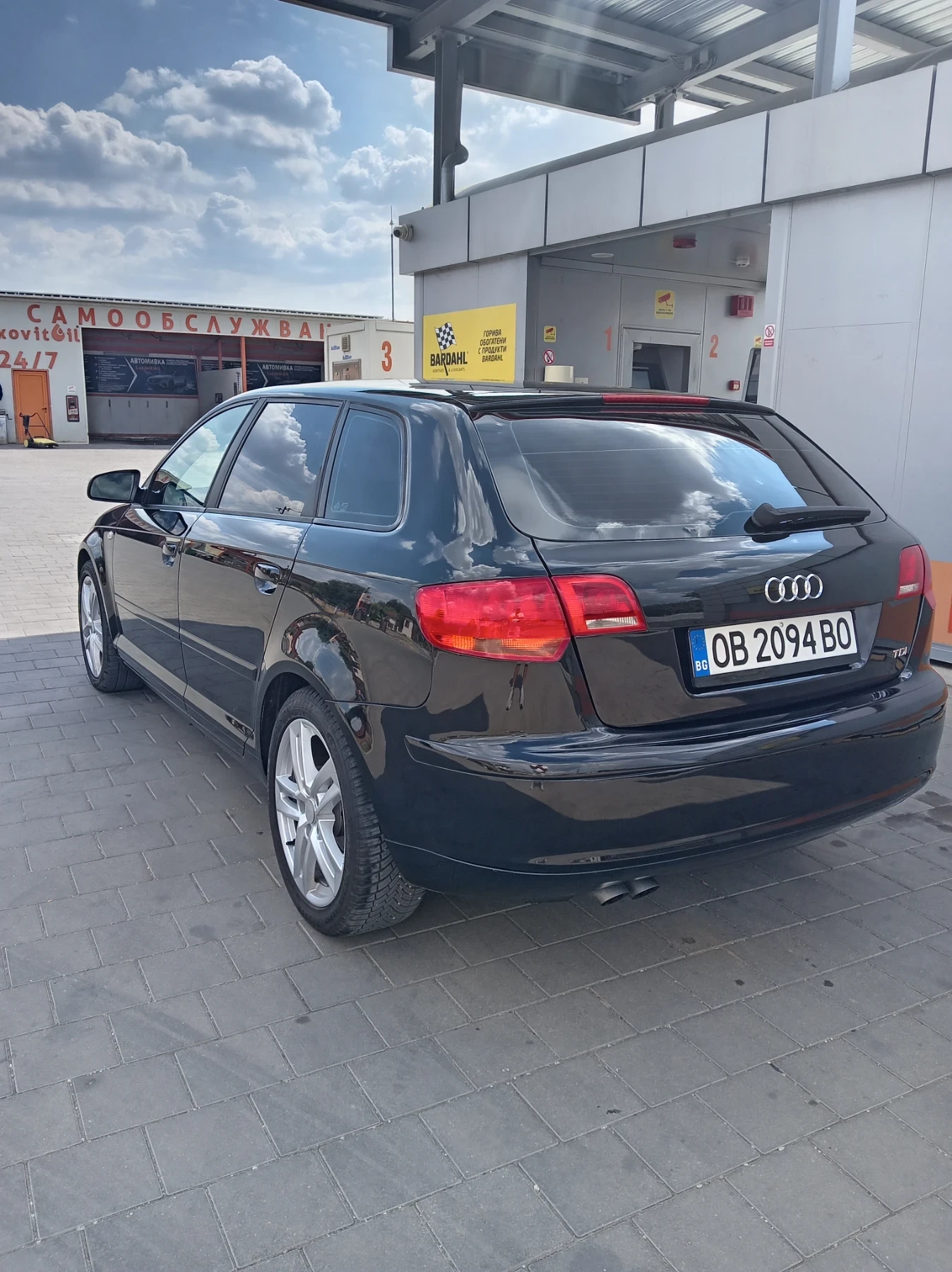 Audi A3 1.9 дизел 105 коня Sportback, снимка 4 - Автомобили и джипове - 56221072