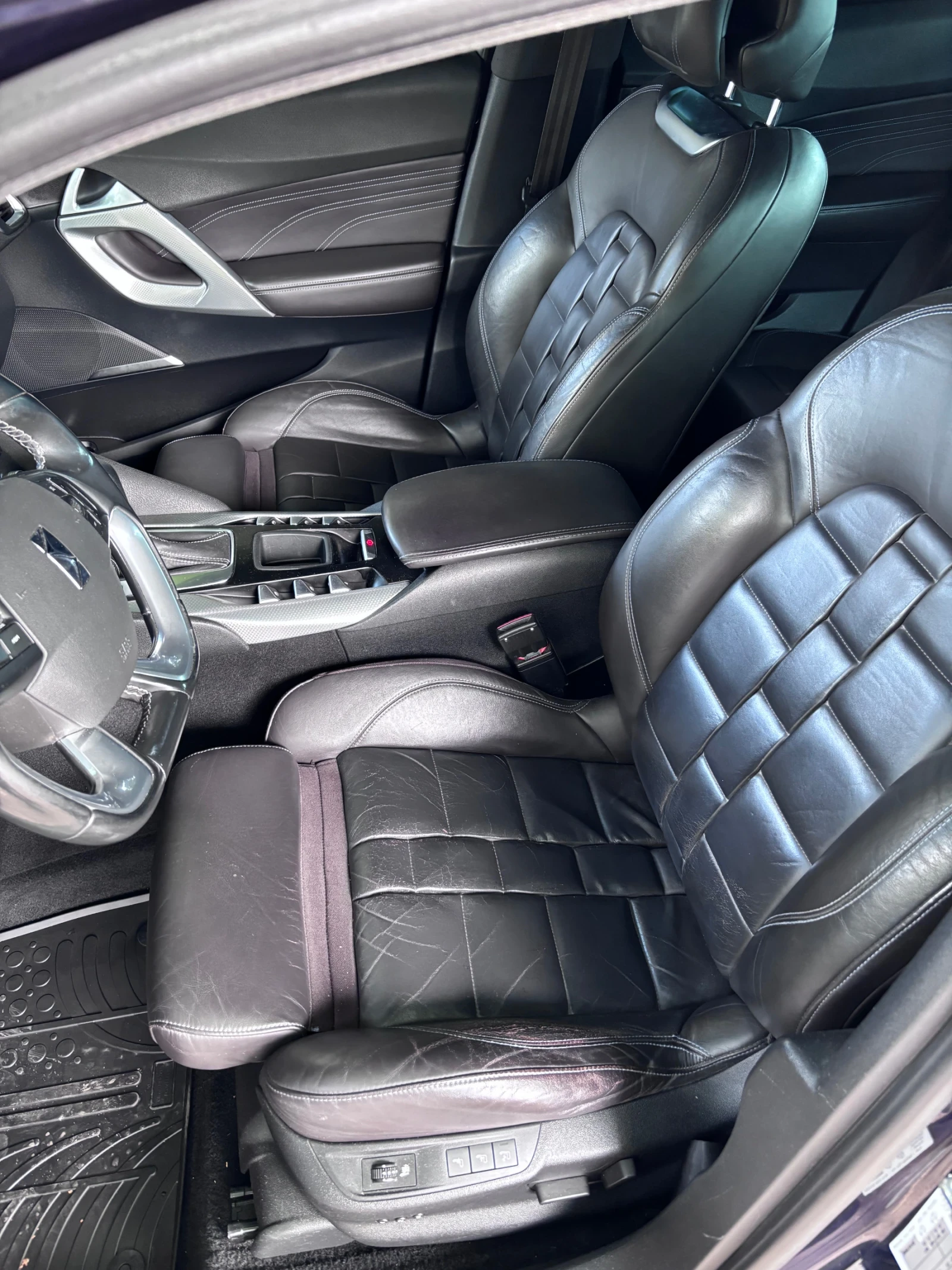 Citroen DS5, снимка 6 - Автомобили и джипове - 56432464