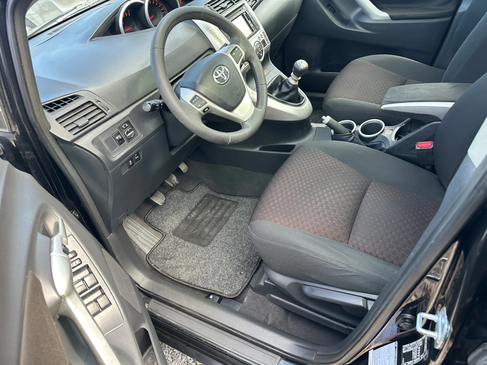 Toyota Verso 1.8-����-������-��������-EURO5-1�-��������! | Mobile.bg � ����������� 9