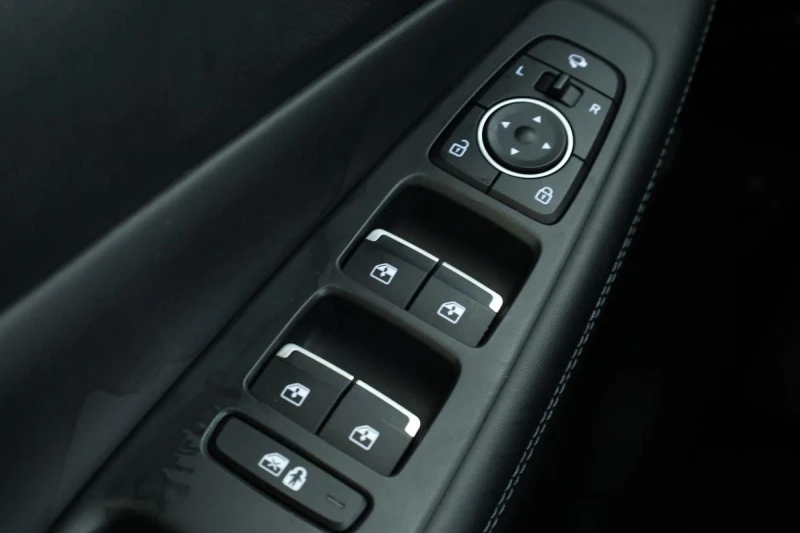 Hyundai Santa fe 2.2 4WD, снимка 14 - Автомобили и джипове - 23364214