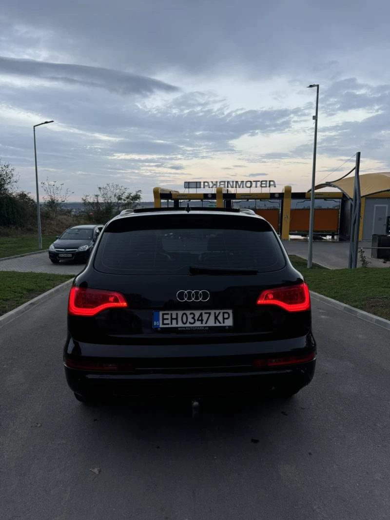 Audi Q7, снимка 3 - Автомобили и джипове - 47486671