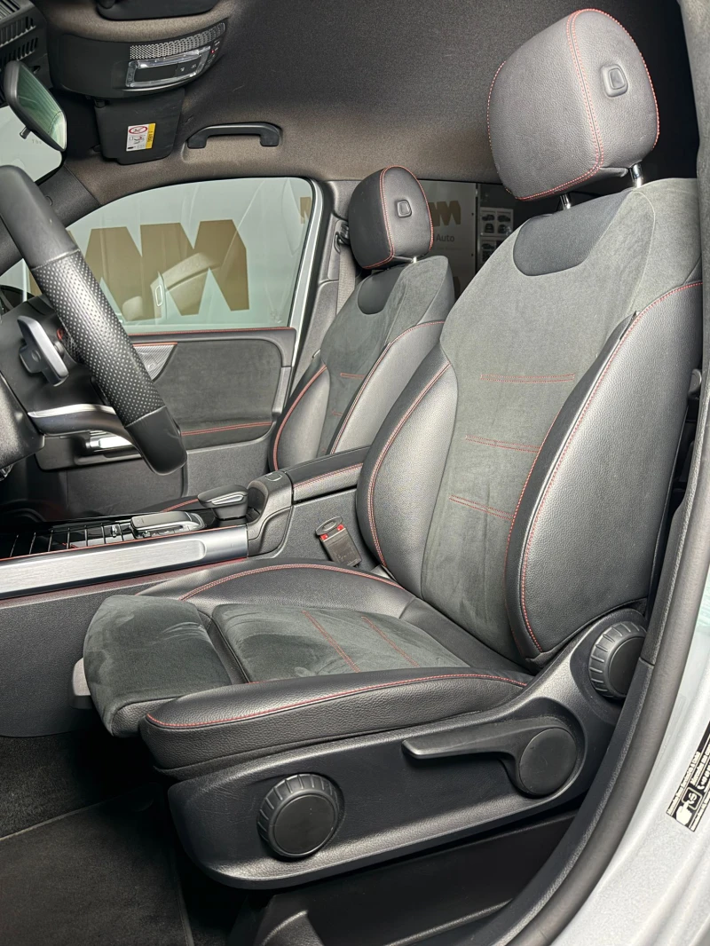 Mercedes-Benz GLB 200* AMG* Camera* Асистенти* 7местен, снимка 8 - Автомобили и джипове - 52626094