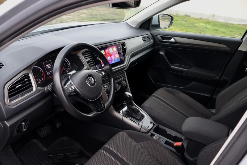 VW T-Roc, снимка 9 - Автомобили и джипове - 52653816