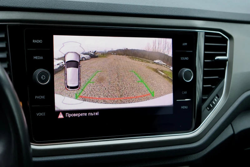 VW T-Roc, снимка 11 - Автомобили и джипове - 52653816