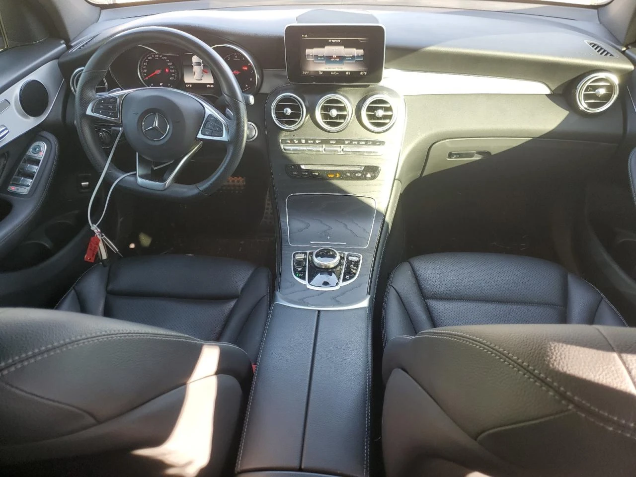 Mercedes-Benz GLC 300 4MATIC/ПОДГРЕВ/ВИДЕО НА МОТОРА - изображение 8
