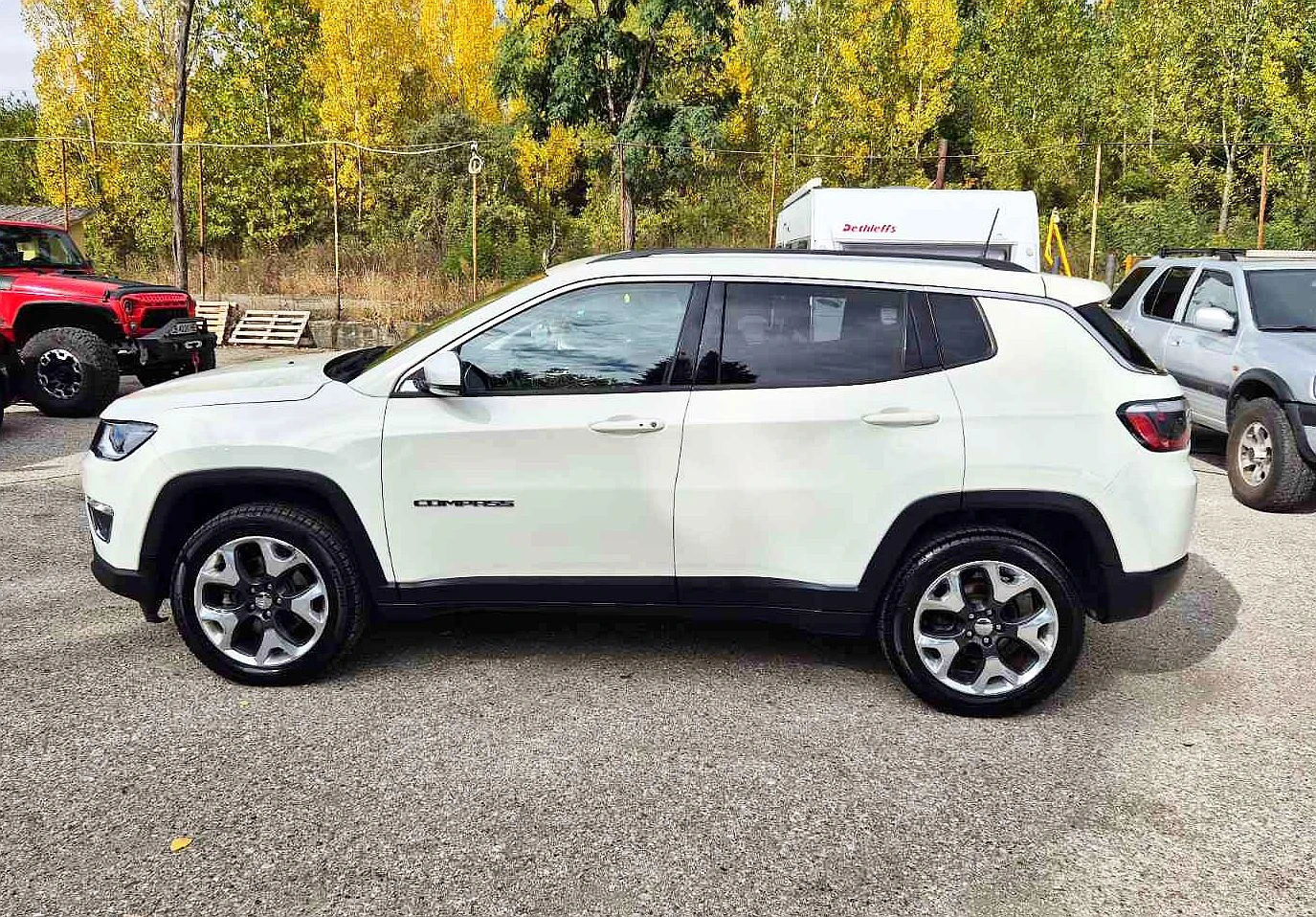 Jeep Compass 2.0D * АВТОМАТИК * 4Х4 * LIMITED - изображение 8