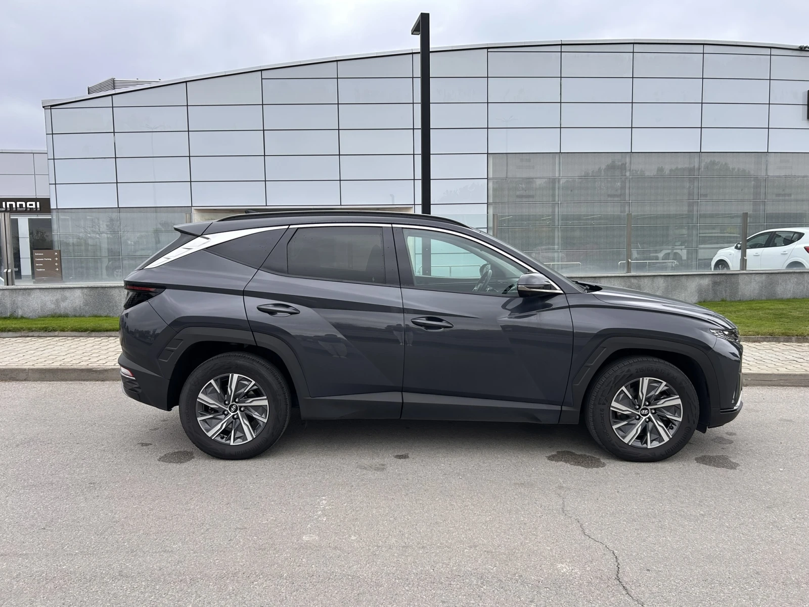 Hyundai Tucson EXCLUSIVE Hybrid AWD - изображение 8