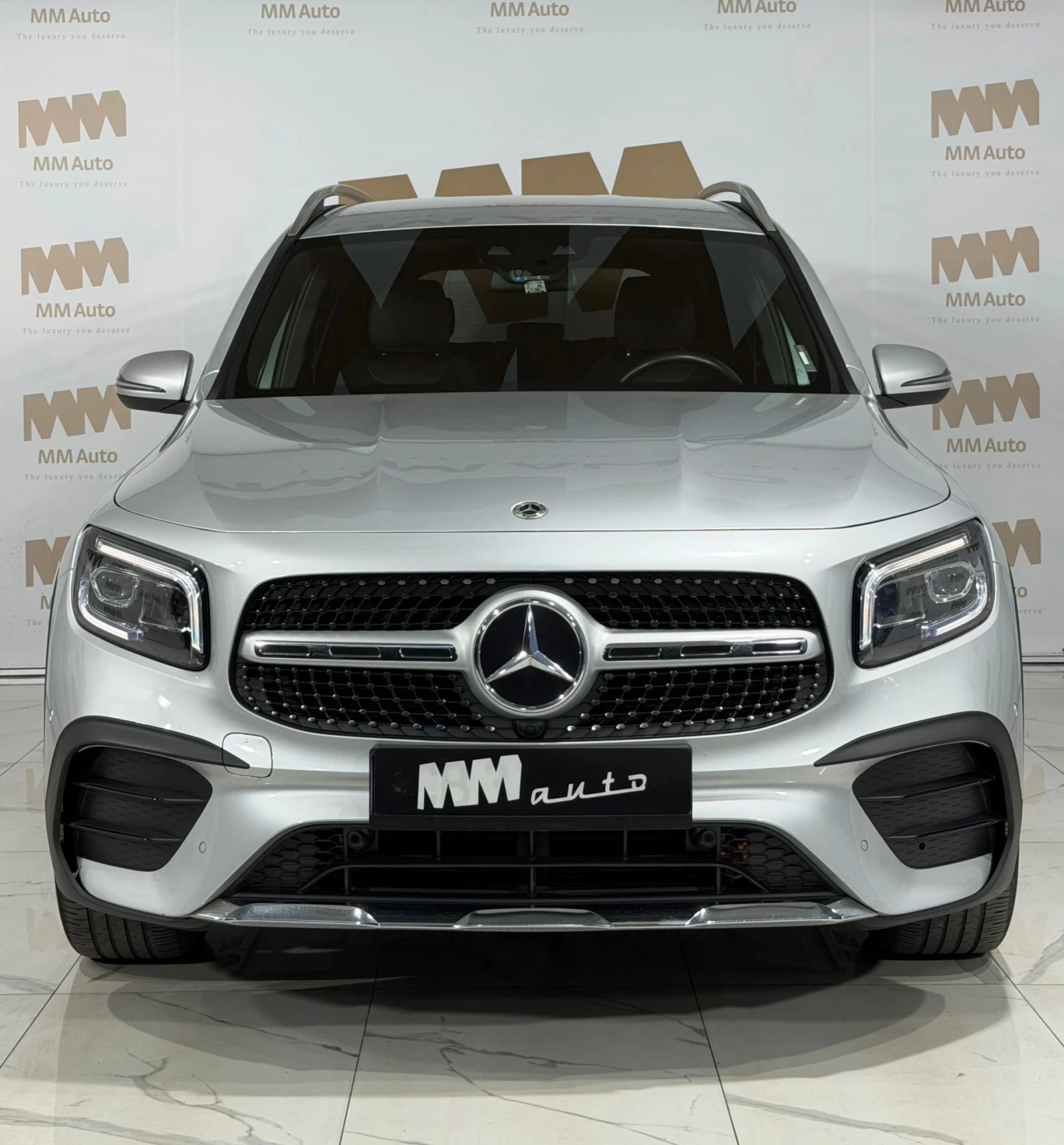 Mercedes-Benz GLB 200* AMG* Camera* Асистенти* 7местен - изображение 4