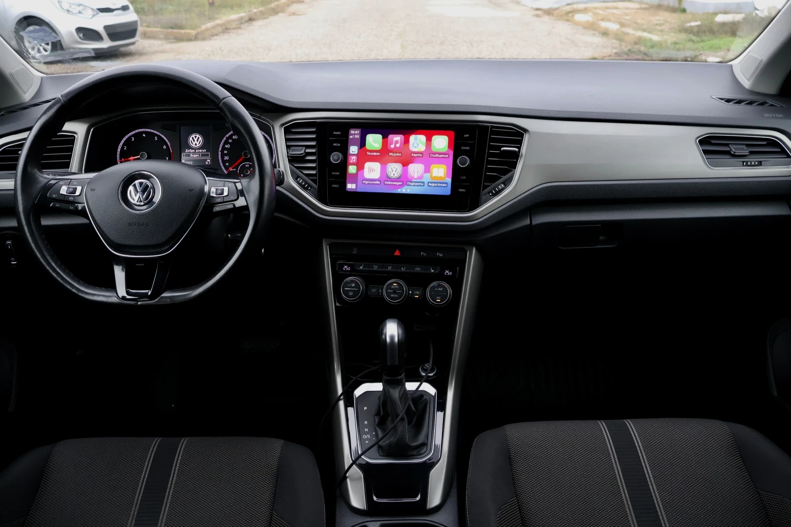 VW T-Roc  - изображение 8