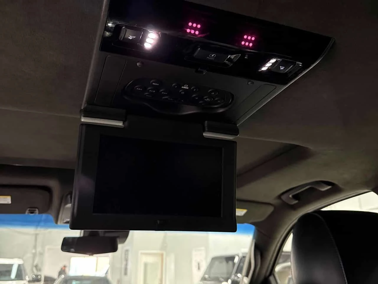 Cadillac Escalade * Platinum * CARFAX * ���������*  | Mobile.bg � ����������� 11