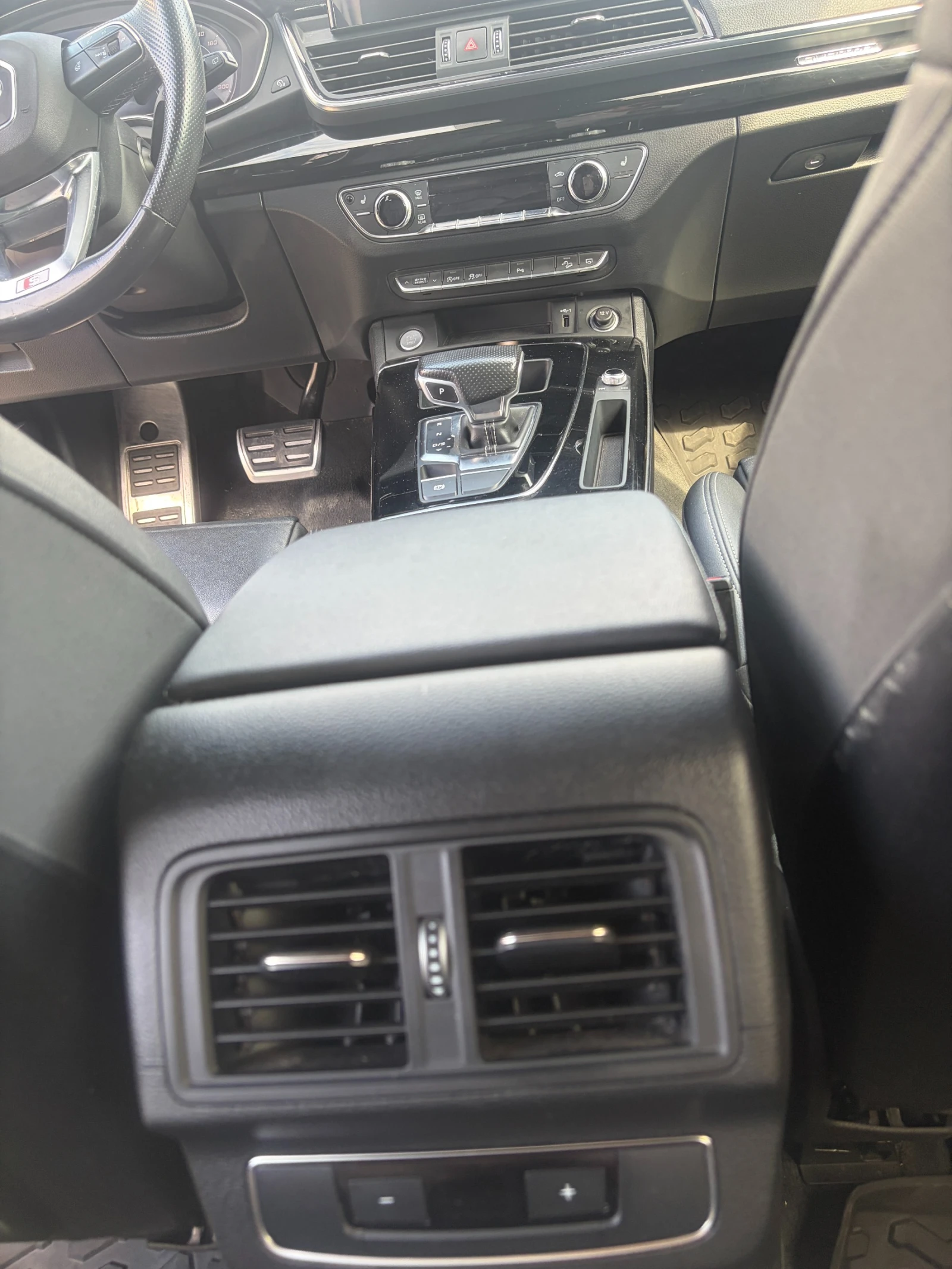 Audi Q5 S-line, Nardo Grey, Black Optic, снимка 13 - Автомобили и джипове - 55330379
