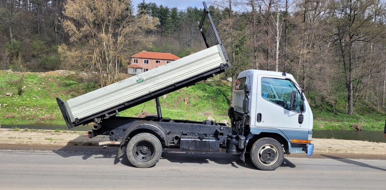 Mitsubishi Canter 3.0 tdi 125 ps - изображение 4