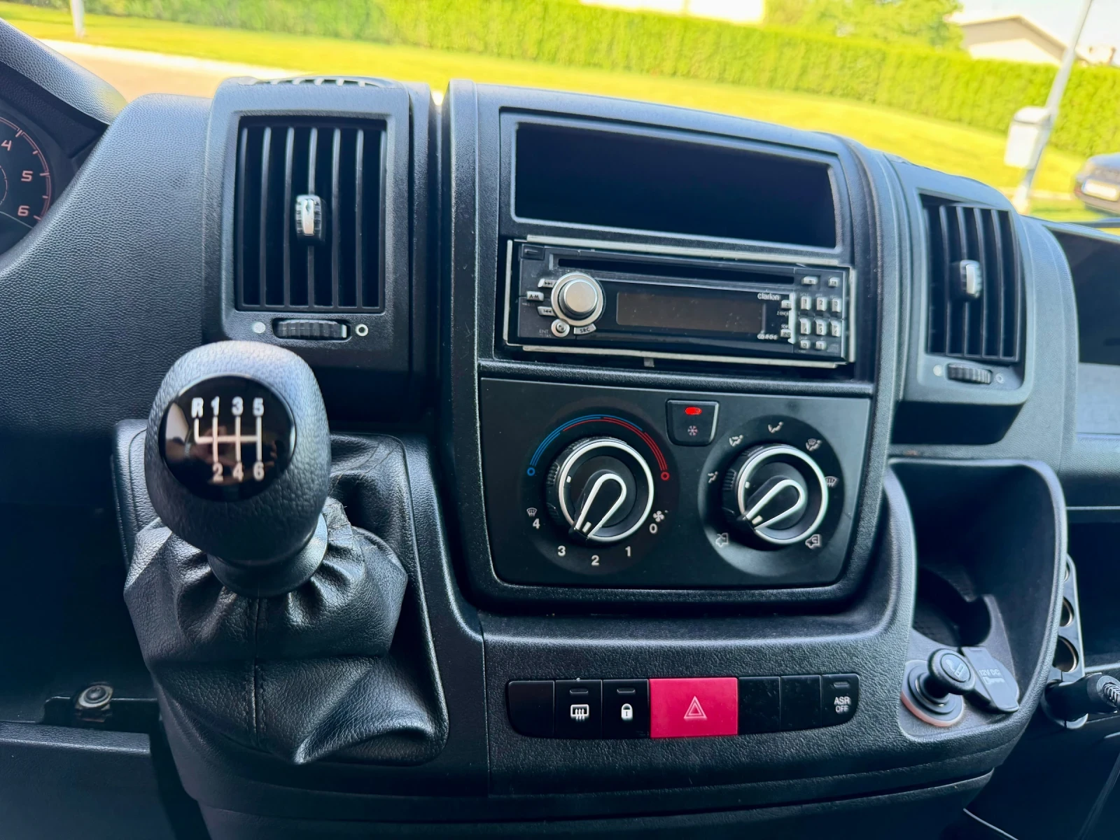 Citroen Jumper 3.0 180кс. МАКСИ!!!КЛИМАТИК!!!РЕГИСТРИРАН!!!ТОП!!!, снимка 10 - Бусове и автобуси - 54874285