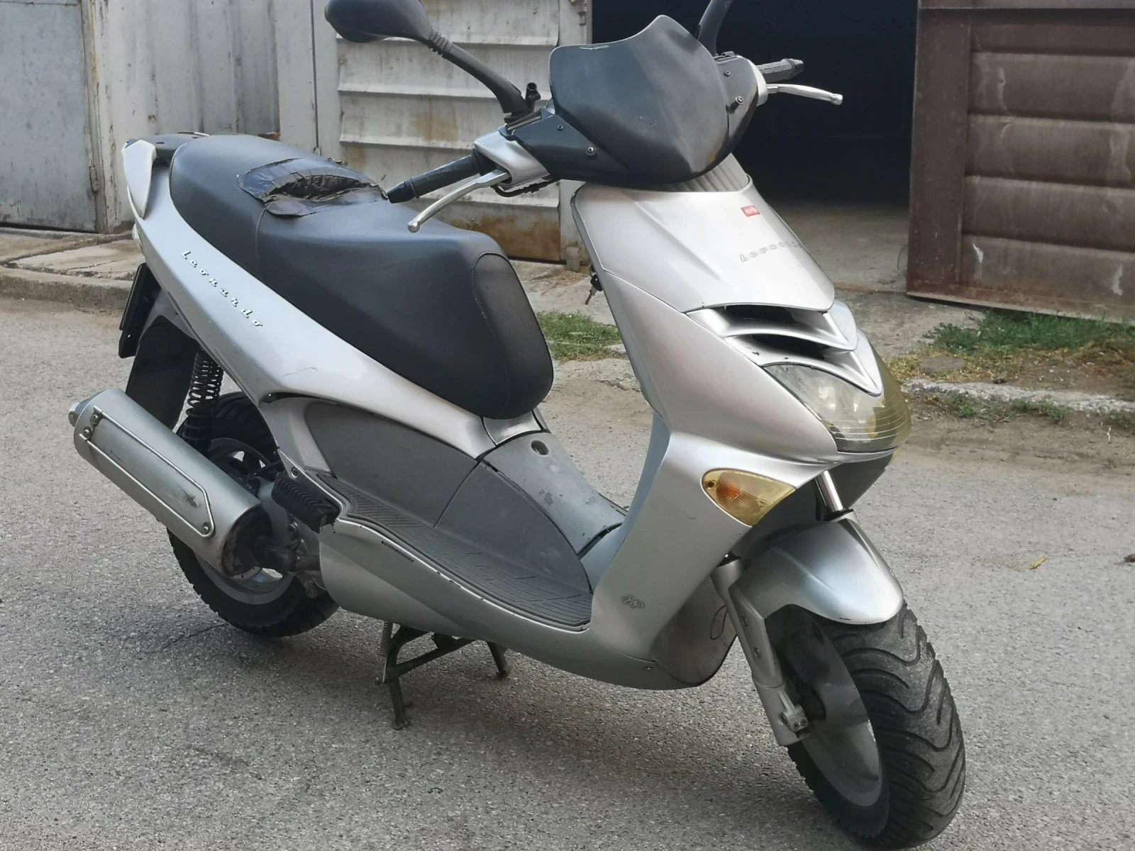 Aprilia Leonardo 250 - изображение 2