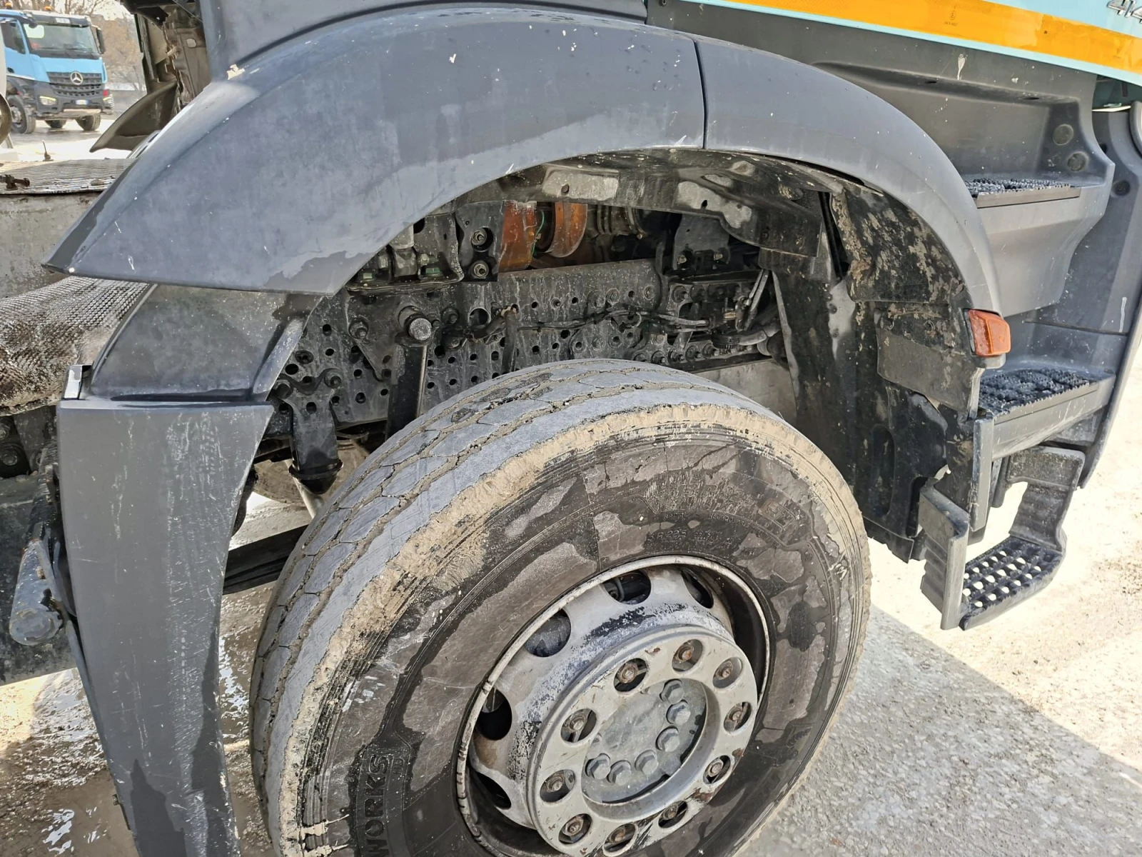 Бетон помпа Mercedes-Benz 4148 / 32meters, снимка 10 - Индустриална техника - 54190305