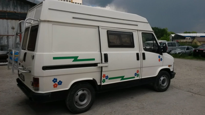Кемпер Fiat Dukato 2.5 D, снимка 5 - Каравани и кемпери - 52774178