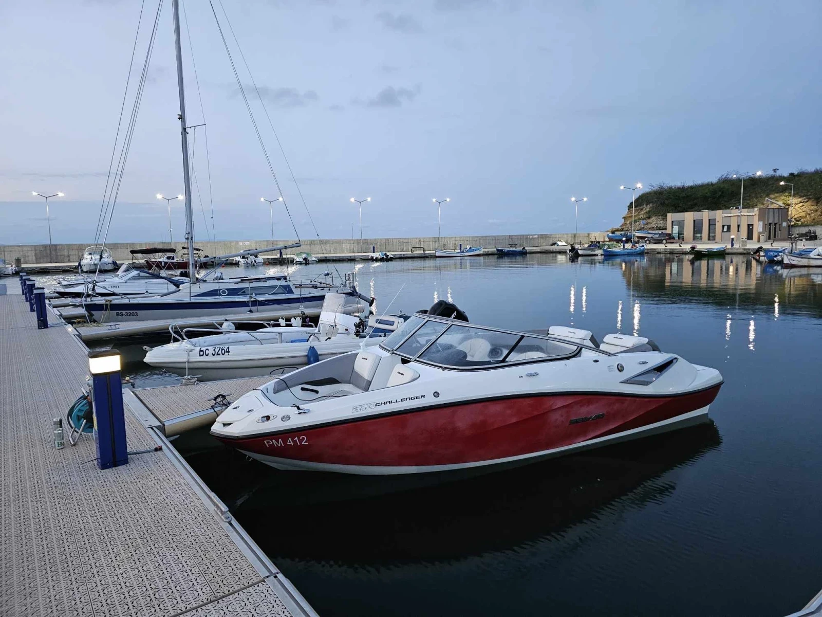 Лодка Bombardier Sea Doo 210 Challenger S - изображение 3