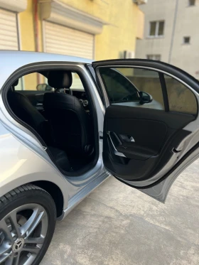 Mercedes-Benz A 180 Benzin, снимка 10