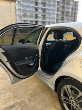 Mercedes-Benz A 180 Benzin, снимка 9