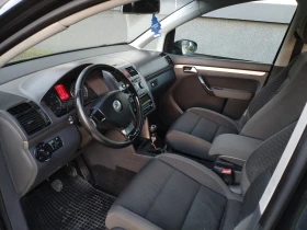 VW Touran 1.9 TDI 105HP Климатроник Подгреви Темпомат , снимка 11