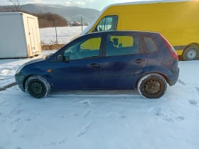 Ford Fiesta БРАКУВАНА ПАЛИ РАБОТИ И СЕ ДВИЖИ ЦЯЛА ЗА ЧАСТИ, снимка 4